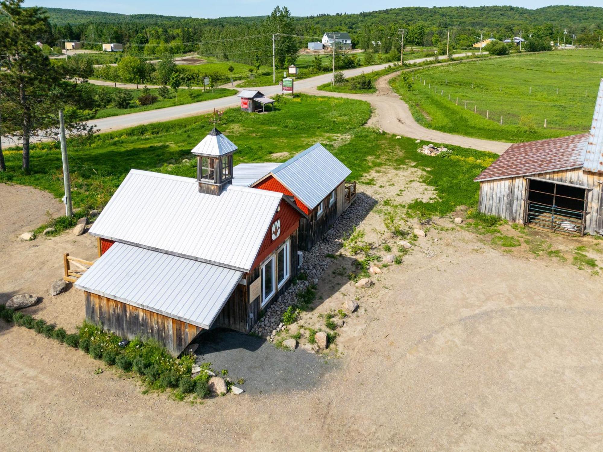 Le Baluchon Eco-Villegiature Saint-Paulin Exteriér fotografie